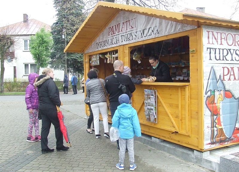 Budka turystyczna w parku